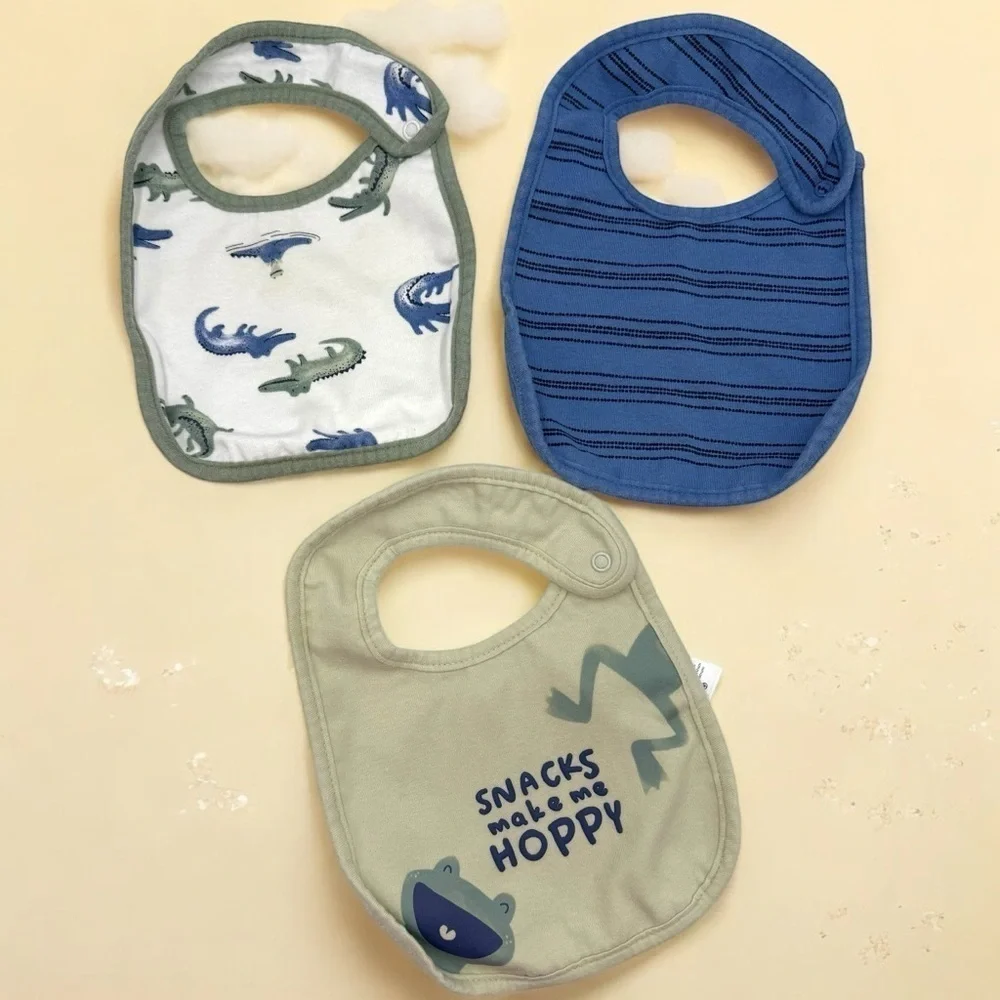 Carter's 3-pack Kids Bib Set Green, Blue, and Beige Alligator Frog Print